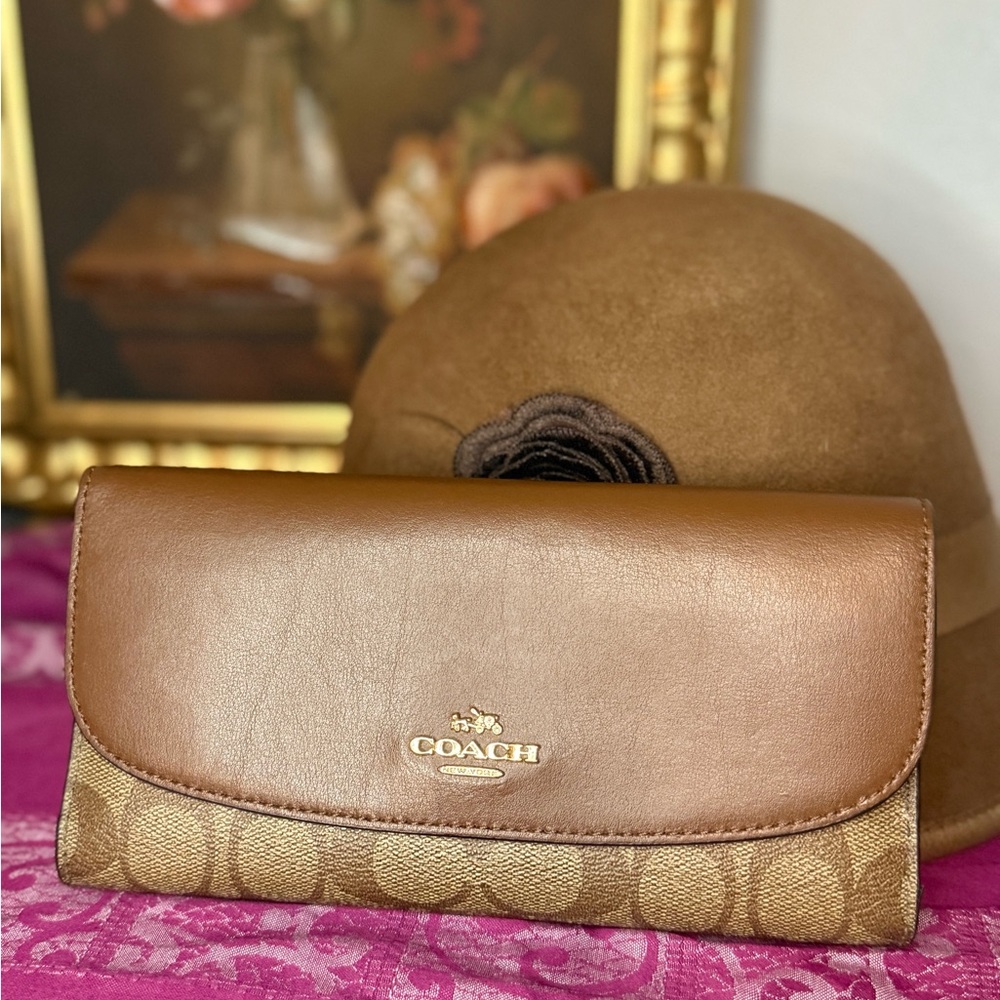 Coach Signature Canvas & Leather Long Wallet – Brown/Khaki